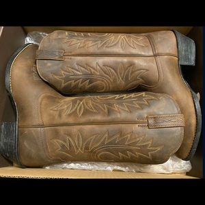 Ariat women cowgirl boots